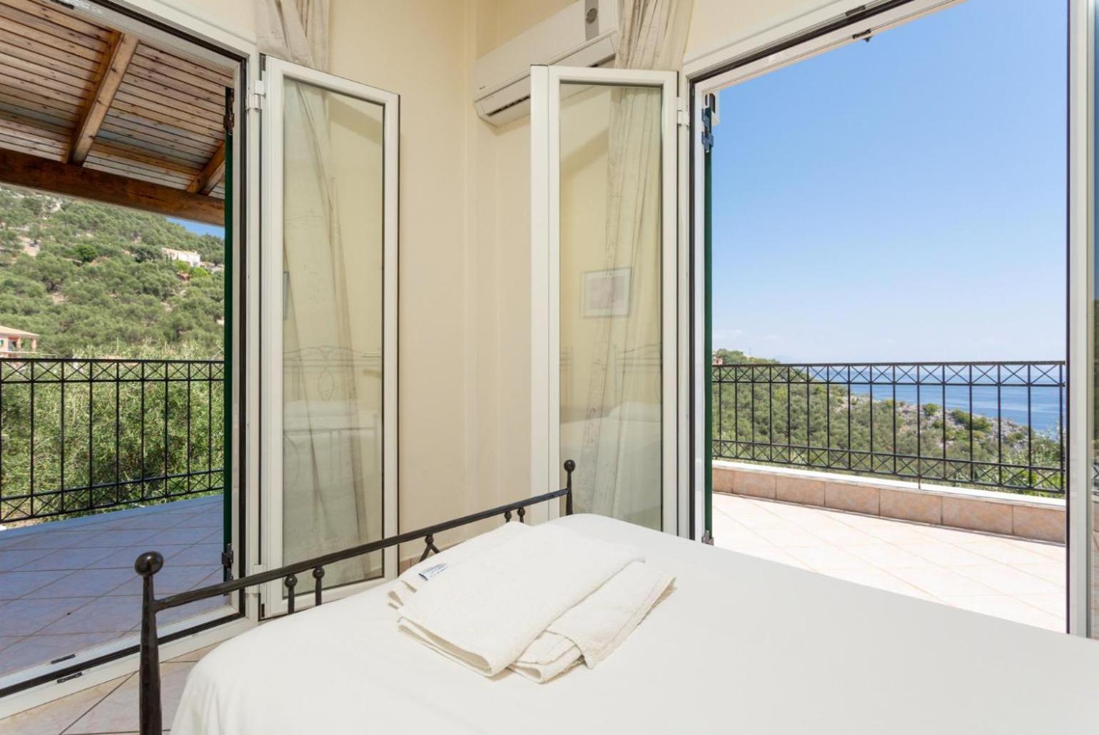 Vasillis Villa Nisaki  ภายนอก รูปภาพ