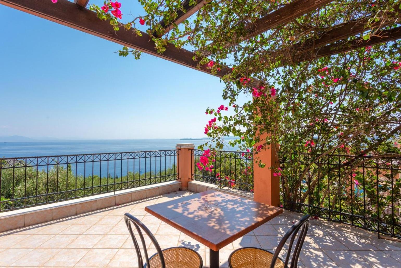 Vasillis Villa Nisaki  ภายนอก รูปภาพ
